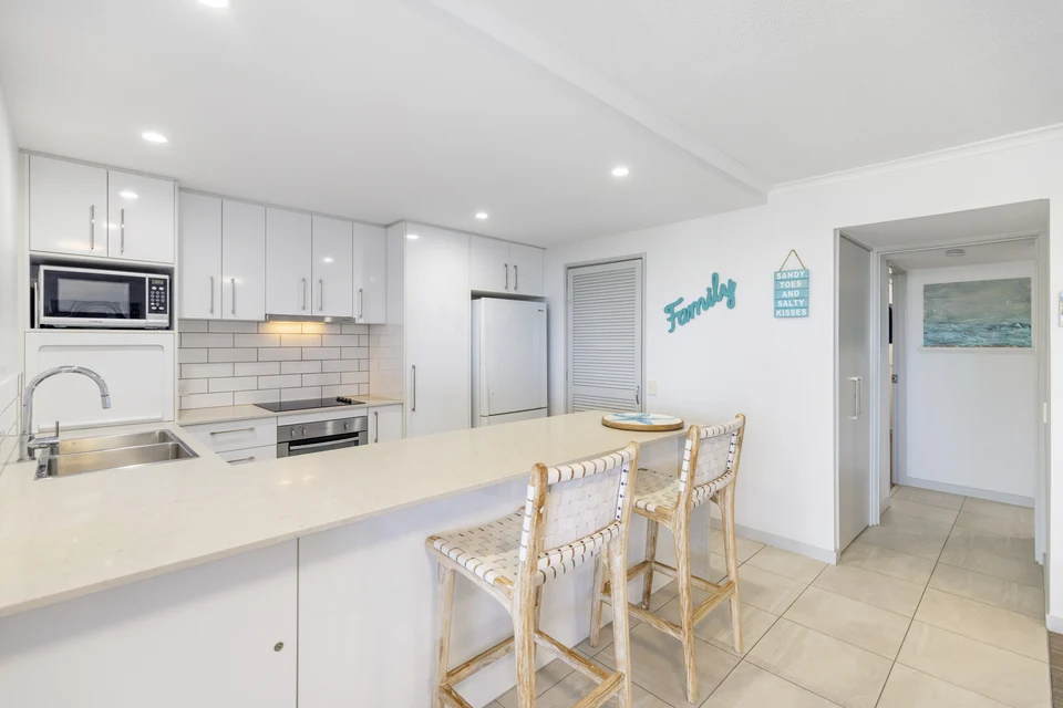 Apartment 20, kitchen