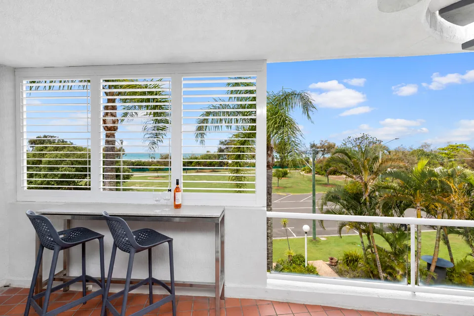 Apartment 22, balcony and ocean outlook